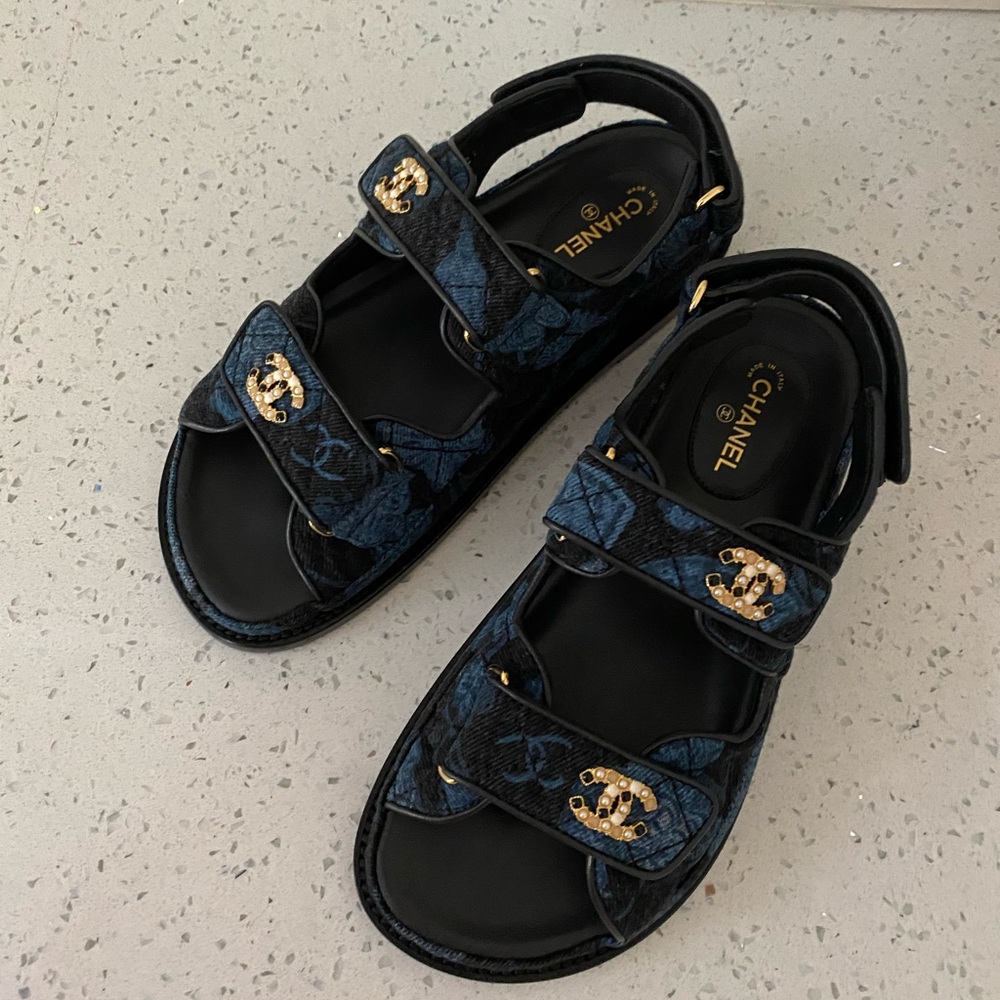 New CHANEL 2021 “dad” sandals - Picture 13 of 16